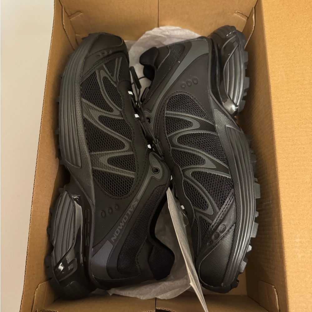 Brand new Salomons XT whisper